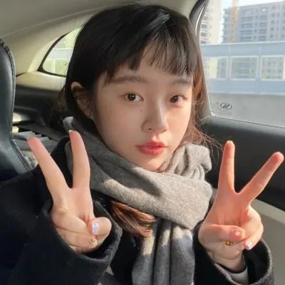 那女孩是谁 封面